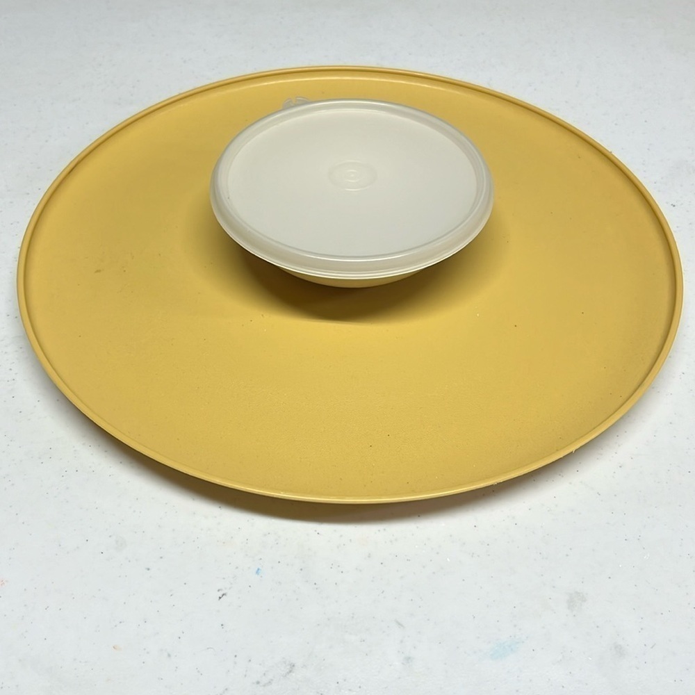 Vintage Tupperware Servalier Chip and Dip Serving Tray Harvest Gold Snack Set
